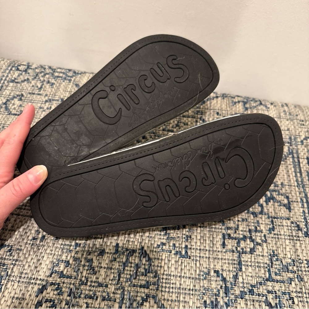 Circus by Sam Edelman Silver Women's Slide Sandals - Picture 7 of 7